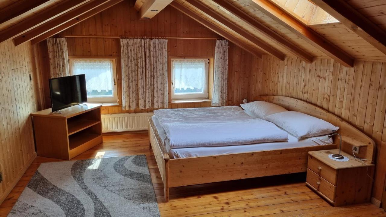 Готель Reiterhof Edelweiss Сан-Дженезіо-Атезіно Екстер'єр фото